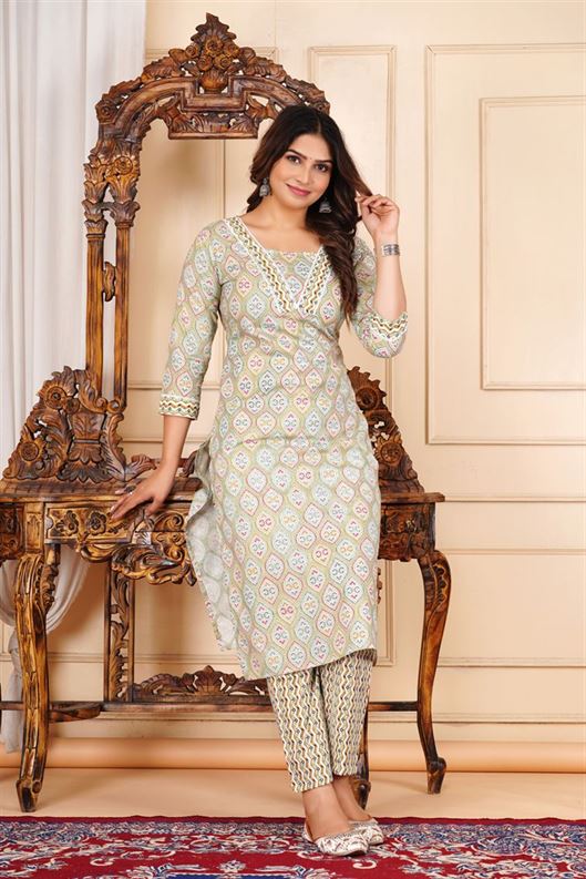 Aarti Fashion Floral Printed V- Notch Neck Pure Cotton Straight Kurti and Pant Set