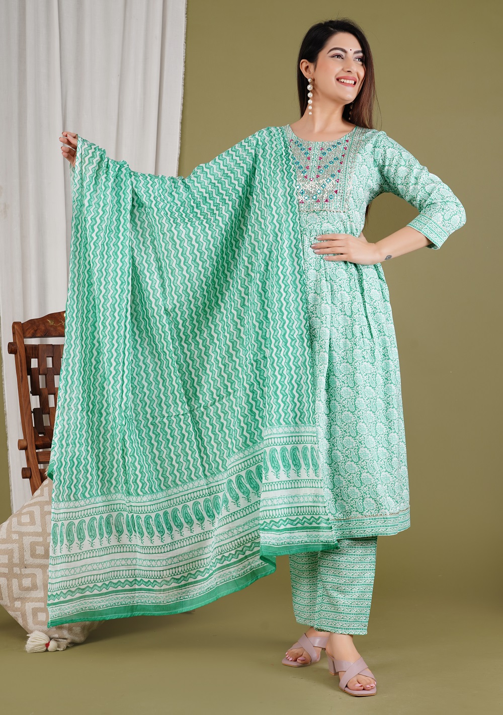 Aarti Fashion Floral Printed V- Notch Neck Pure Rayon Straight Kurti and Pant Set