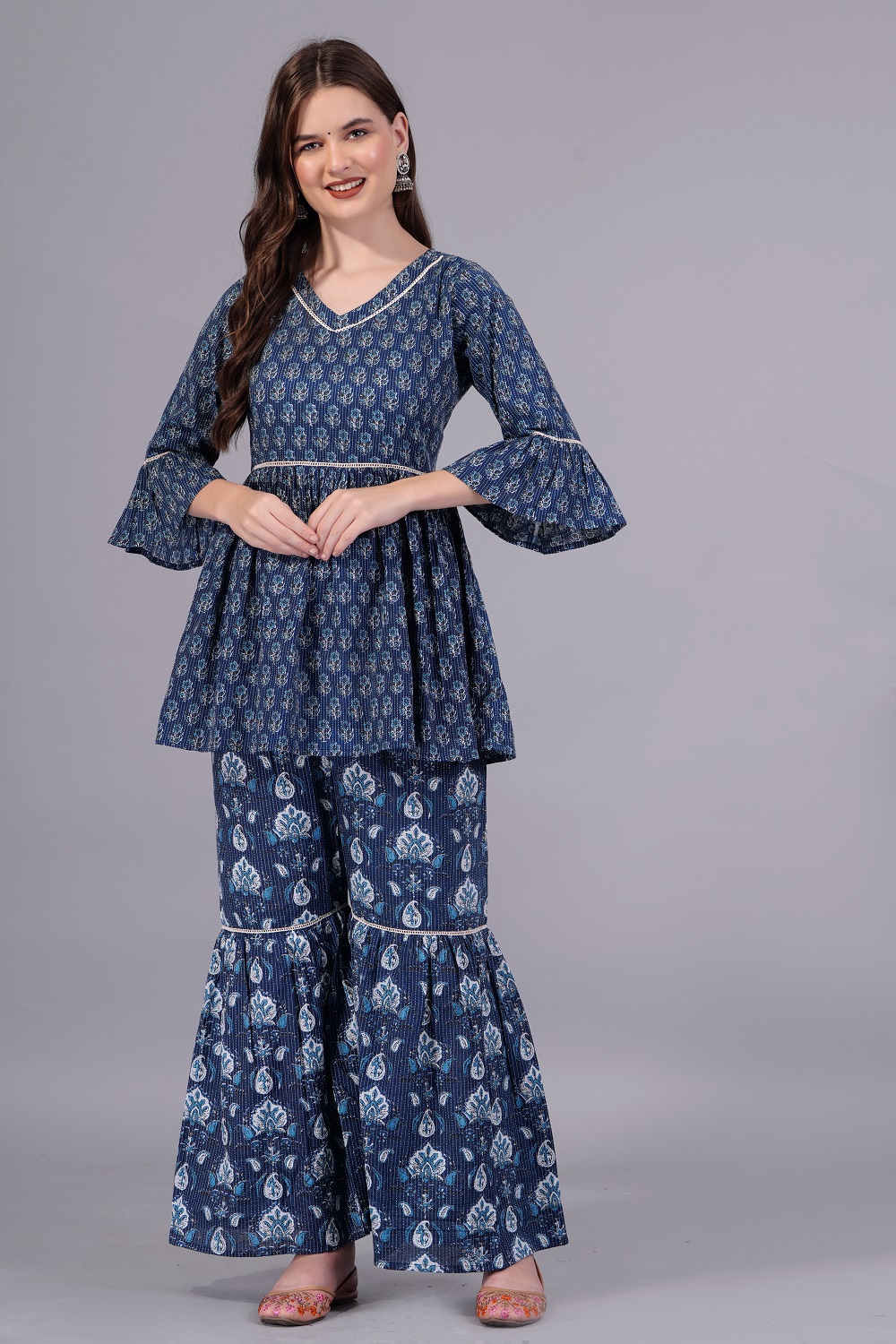 Aarti Fashion Floral Printed Collar Notch Neck Pure Cotton Straight Kurta and Sara set