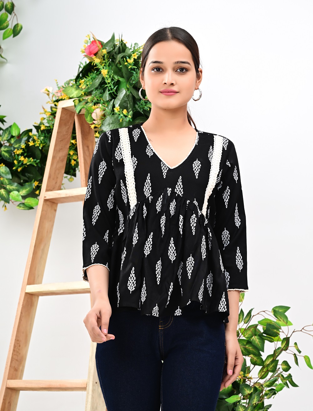 Aarti Fashion Floral Printed Collar Notch Neck Pure Cotton top