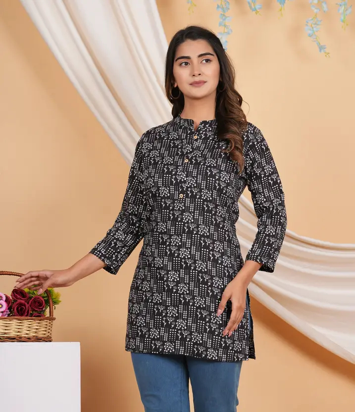 Casual Regular Sleeves Floral Print Women’s Black Top – Cotton Blend Peplum V-Neck, Ideal for Western Wear