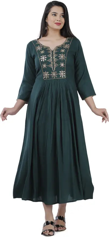 Women’s Green and Gold Embroidered Kurta | Calf Length Viscose Rayon Straight Fit Kurti | Sweetheart Neck, 3/4 Sleeve| Ethnic Casual Wear